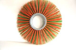 Brosse de balayeuse pour voirie